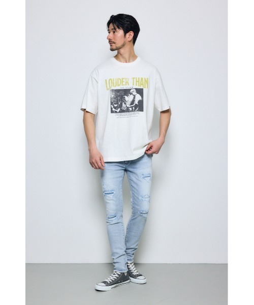 AZUL by moussy(アズールバイマウジー)の「LOUNDER THAN Tシャツ 春服 夏服 秋服 半袖 グラフィック ロゴ(Tシャツ/カットソー・メンズ・ベージュ/ホワイト/ブラック・SMALL/MEDIUM/LARGE)」の6枚目の写真
