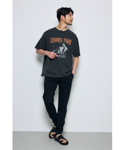 AZUL by moussy(アズールバイマウジー)の「LOUNDER THAN Tシャツ 春服 夏服 秋服 半袖 グラフィック ロゴ(Tシャツ/カットソー・メンズ・ベージュ/ホワイト/ブラック・SMALL/MEDIUM/LARGE)」の15枚目の写真