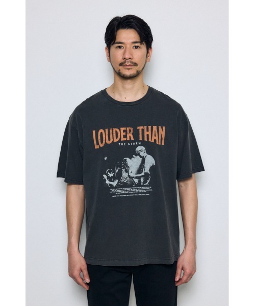 AZUL by moussy(アズールバイマウジー)の「LOUNDER THAN Tシャツ 春服 夏服 秋服 半袖 グラフィック ロゴ(Tシャツ/カットソー・メンズ・ベージュ/ホワイト/ブラック・SMALL/MEDIUM/LARGE)」の16枚目の写真