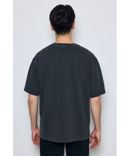 AZUL by moussy(アズールバイマウジー)の「LOUNDER THAN Tシャツ 春服 夏服 秋服 半袖 グラフィック ロゴ(Tシャツ/カットソー・メンズ・ベージュ/ホワイト/ブラック・SMALL/MEDIUM/LARGE)」の18枚目の写真