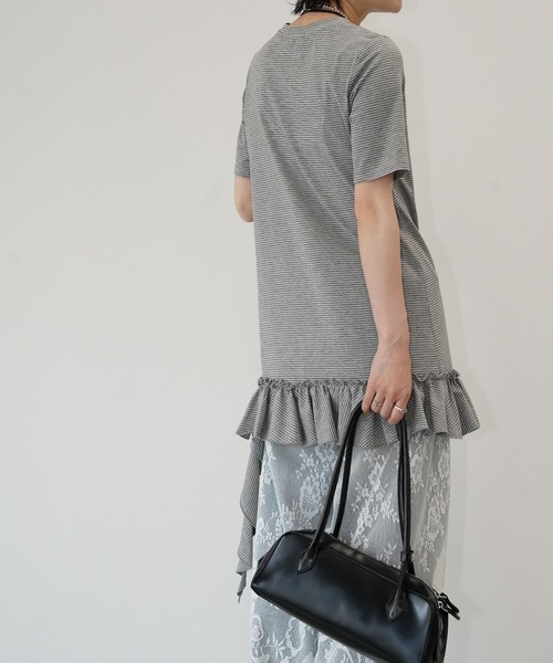 chuclla(チュクラ)の「アシメフリルボーダートップス chw26s290(Tシャツ/カットソー・レディース・オフホワイト/グレー・FREE)」の4枚目の写真