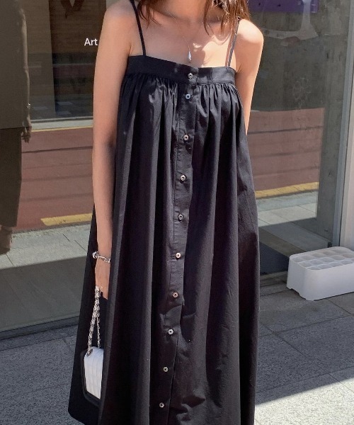 YUGA（ユーガ）の「YUGA_YGMC　　Korean-style  Pleated camisole dress（ワンピース・レディース・ホワイト/ライトグリーン/ブラック/ライトブルー・FREE）」の10枚目の写真