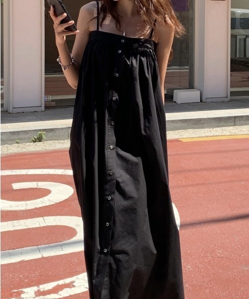 YUGA（ユーガ）の「YUGA_YGMC　　Korean-style  Pleated camisole dress（ワンピース・レディース・ホワイト/ライトグリーン/ブラック/ライトブルー・FREE）」の13枚目の写真