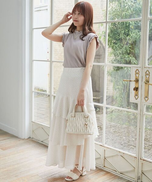 MAJESTIC LEGON(マジェスティックレゴン)の「ノースリフリルメロウリブトップス(Tシャツ/カットソー・レディース・ブルー/アイボリー/グレイッシュベージュ/ブラック・MEDIUM)」の18枚目の写真
