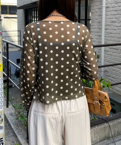 CIAOPANIC(チャオパニック)の「フロントシャーリングドット柄シアーメッシュトップス(シャツ/ブラウス・レディース・ブラウン/ネイビー/イエロー/ブルー系その他・ONE SIZE)」の9枚目の写真