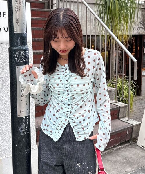 CIAOPANIC(チャオパニック)の「フロントシャーリングドット柄シアーメッシュトップス(シャツ/ブラウス・レディース・ブラウン/ネイビー/イエロー/ブルー系その他・ONE SIZE)」の20枚目の写真