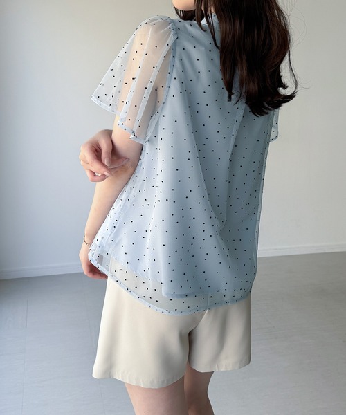 junoah(ジュノア)の「フロッキードットチュールブラウス(シャツ/ブラウス・レディース・ホワイト/ブルー/ブラック・MEDIUM/SMALL/LARGE)」の9枚目の写真