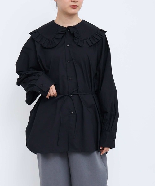 I am I in fact...（アイアムアイインファクト）の「MARTINI BLOUSE（シャツ/ブラウス・レディース・ブラック/ホワイト/サックスブルー・FREE）」の2枚目の写真