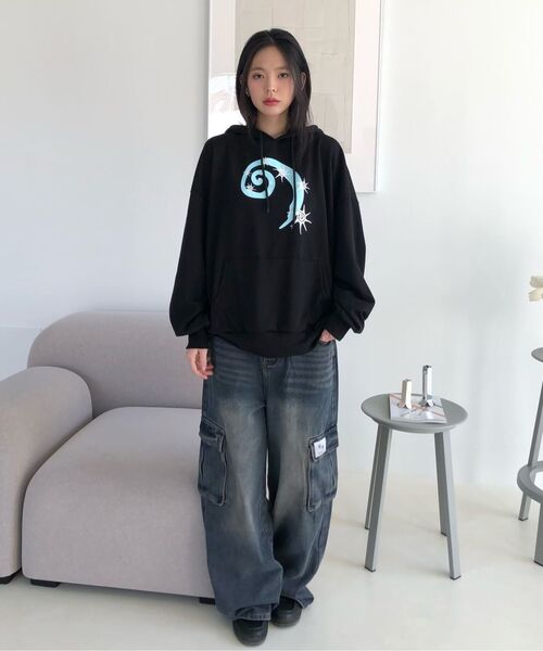 COIRIS（コイリス）の「ネイヴスウォールロゴフードティ男女共用（2カラー）（パーカー・レディース・スカイブルー/ブラック・FREE）」の12枚目の写真
