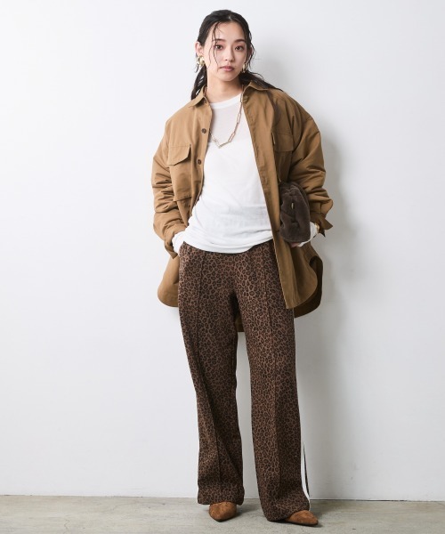 CHIC STYLE(シックスタイル)の「エアリーカットソープルオーバー<大きいサイズ有>シックスタイル(Tシャツ/カットソー・レディース・ブラック/グレー/オフホワイト・5L/4L/3L/LL/L/M)」の6枚目の写真