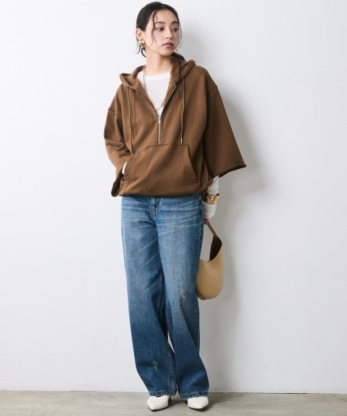 CHIC STYLE(シックスタイル)の「エアリーカットソープルオーバー<大きいサイズ有>シックスタイル(Tシャツ/カットソー・レディース・ブラック/グレー/オフホワイト・5L/4L/3L/LL/L/M)」の21枚目の写真