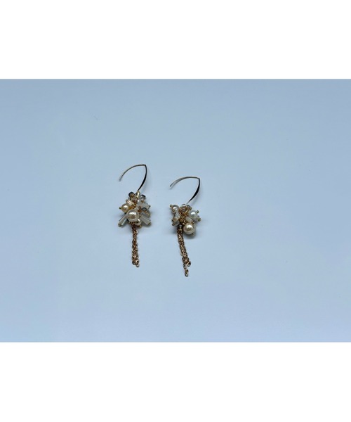 tone（トーン）の「【musk】ホワイトカラービーズのシックピアス(MA)（ピアス（両耳用）・レディース・ホワイト・FREE）」の5枚目の写真