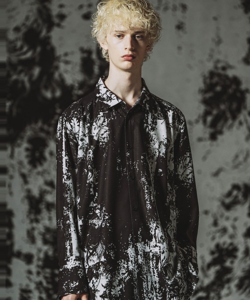 NO ID.（ノーアイディ）の「【NO ID.】Abstracts Print Long Shirt / Abstractsプリントロングシャツ（シャツ/ブラウス・メンズ・ホワイト/ブラック・ONE SIZE）」の5枚目の写真