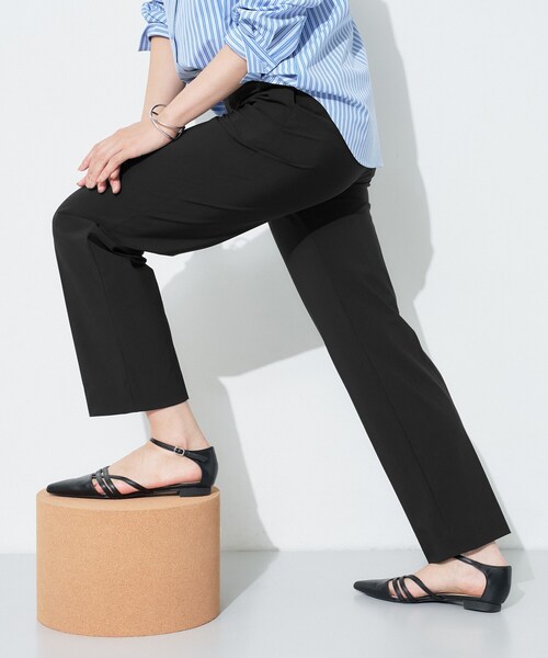 INDIVI(インディヴィ)の「【高ストレッチ/撥水/接触冷感】リラックス スリムストレートパンツ(その他パンツ・レディース・ブラック・05/13/15 /36/38/40/19)」の3枚目の写真