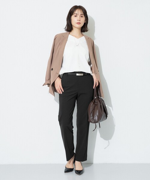 INDIVI(インディヴィ)の「【高ストレッチ/撥水/接触冷感】リラックス スリムストレートパンツ(その他パンツ・レディース・ブラック・05/13/15 /36/38/40/19)」の5枚目の写真
