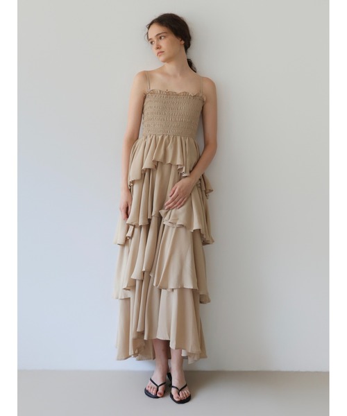 celon(セロン)の「frilly chiffon tiered dress(ワンピース・レディース・ブラック/ベージュ/アイボリー・SMALL/MEDIUM)」の20枚目の写真