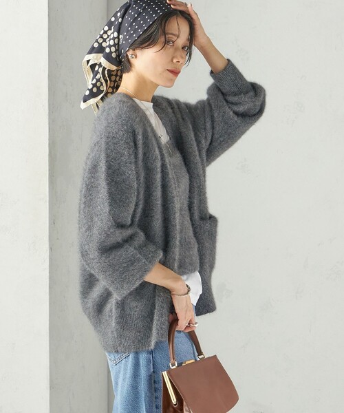 SHIPS(シップス)の「杢 フォックス カシミヤ Vネック カーディガン(カーディガン/ボレロ・レディース・ピンク/グレー・ONE SIZE)」の6枚目の写真