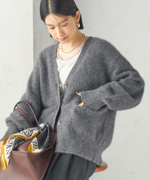 SHIPS(シップス)の「杢 フォックス カシミヤ Vネック カーディガン(カーディガン/ボレロ・レディース・ピンク/グレー・ONE SIZE)」の13枚目の写真