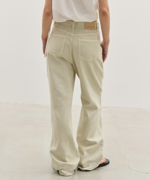 LEVAR（レバー）の「Relaxed Oxford Denim - Washed Beige（デニムパンツ・レディース・その他・XS-Short/S-Short/M-Short/XS-Long/S-Long/M-Long）」の2枚目の写真