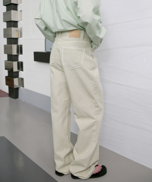 LEVAR（レバー）の「Relaxed Oxford Denim - Washed Beige（デニムパンツ・レディース・その他・XS-Short/S-Short/M-Short/XS-Long/S-Long/M-Long）」の4枚目の写真