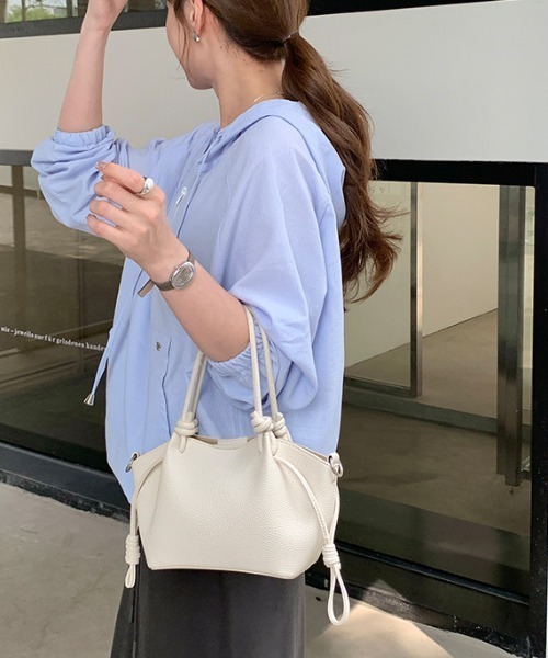 Alum'（アルム）の「ソフトノットバッグ（トートバッグ・レディース・ブルー/ピンク/ホワイト・FREE）」の5枚目の写真