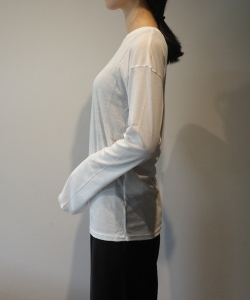 MIDWEST（ミッドウエスト）の「CLANE SHEER LOOSE CUT TOPS（Tシャツ/カットソー・レディース・ホワイト/ダークグレー・1/2）」の3枚目の写真