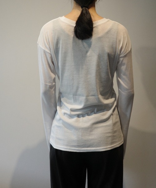 MIDWEST（ミッドウエスト）の「CLANE SHEER LOOSE CUT TOPS（Tシャツ/カットソー・レディース・ホワイト/ダークグレー・1/2）」の4枚目の写真