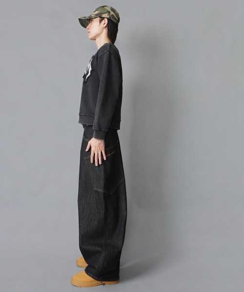 SPINNS(スピンズ)の「短丈ピグメント加工スウェット/パッチワークロゴ/ユニセックス(スウェット・メンズ・ブラック/カーキ/ピンク/ブラウン・ONESIZE)」の7枚目の写真