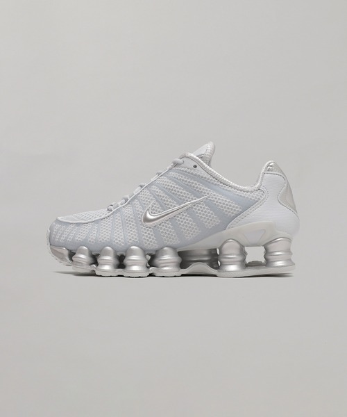 NIKE(ナイキ)の「NIKE WMNS SHOX TL IH2559-002(スニーカー・レディース・グレー・23cm/23.5cm/24cm/24.5cm/25cm)」の1枚目の写真