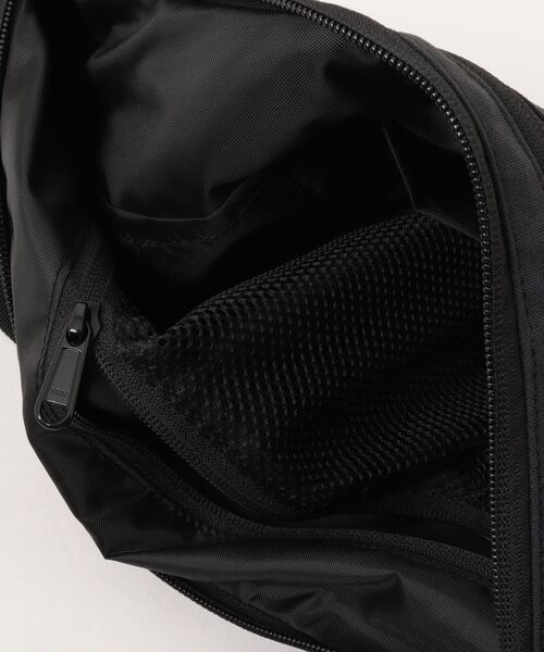 GEORGE'S（ジョージズ）の「【SIERRA DESIGNS】ハーフムーンBAG（ショルダーバッグ・メンズ・ブラック・FREE）」の11枚目の写真