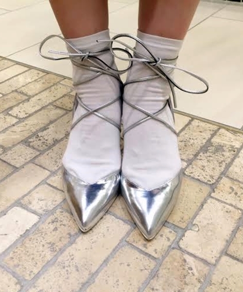 LE TALON（ルタロン）の「GRISE 7.5cmレザーレースアップドルセーパンプス◆（パンプス・レディース・ベージュ/シルバー/ブラック・36/37/36.5/35.5/35/37.5）」の3枚目の写真