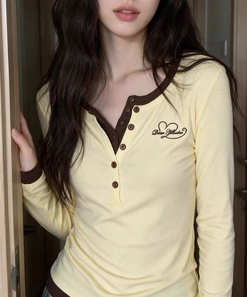 Vipoa(ヴィポア)の「Heart logo embroidery layer tops(Tシャツ/カットソー・レディース・イエロー・FREE)」の2枚目の写真