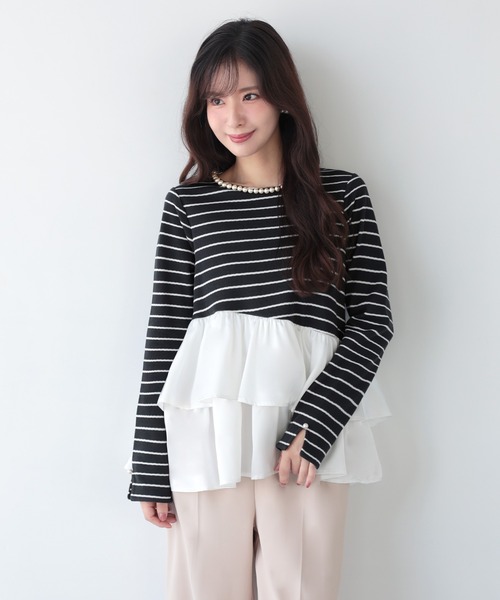 Mirenue(ミレニュー)の「ボーダーフリルペプラムトップス(その他トップス・レディース・ホワイト/ネイビー/チャコール・FREE)」の1枚目の写真