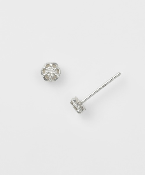 agete(アガット)の「シルバーダイヤモンドピアス(0.04ct)(ピアス(両耳用)・レディース・シルバー系その他・フリー)」の2枚目の写真