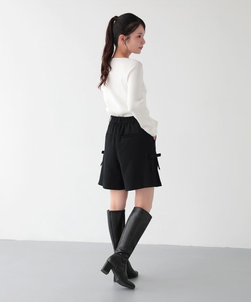Fit more(フィットモア)の「サイドタックリボンショートパンツ(その他パンツ・レディース・ブラック/アイボリー・M/S)」の10枚目の写真