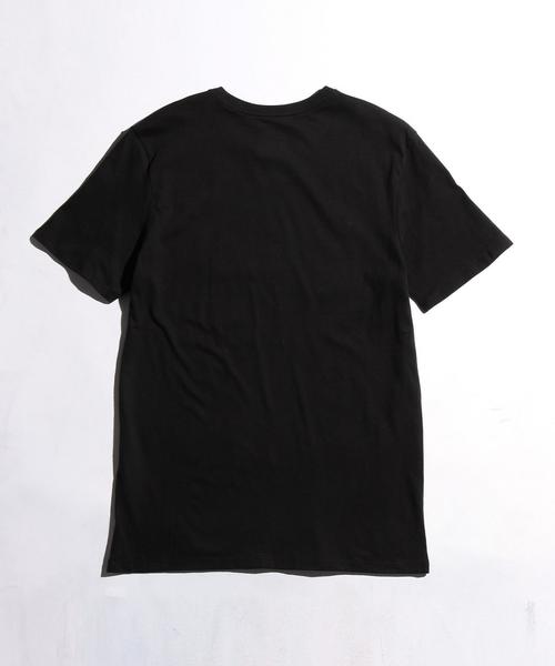 NIKE（ナイキ）の「＜NIKE（ナイキ）＞ LOGO TEE/Tシャツ（Tシャツ/カットソー・メンズ・ホワイト/ブラック・MEDIUM/SMALL/LARGE）」の4枚目の写真
