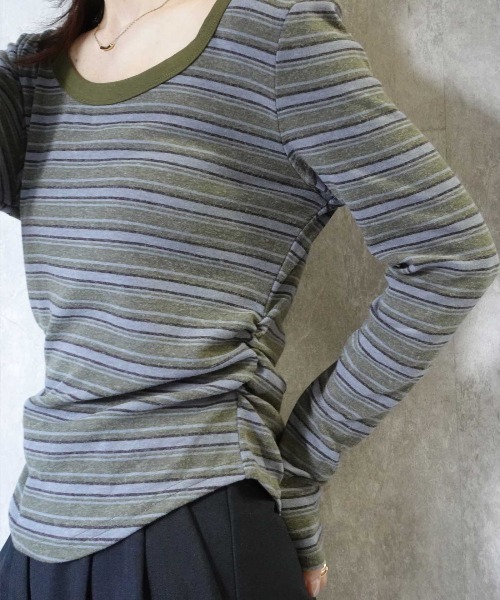 CORNERS（コーナーズ）の「マルチボーダークルーネックTシャツ（Tシャツ/カットソー・レディース・カーキ/ブラウン/ネイビー/ブラック・M）」の13枚目の写真