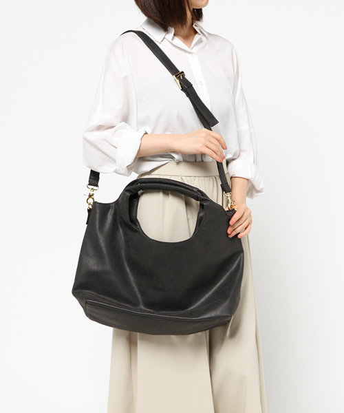 REAL CUBE(リアルキューブ)の「REAL CUBE フェイクレザー2WAYバッグ(ショルダーバッグ・レディース・モスグリーン/ワインレッド/オフホワイト/ブラック/モカ/ベージュ/オレンジ・FREE)」の14枚目の写真