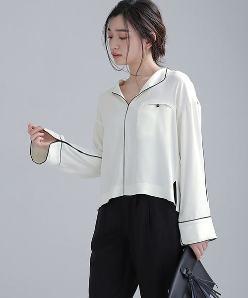 NANO universe（ナノユニバース）の「サテンパイピングブラウス（シャツ/ブラウス・レディース・ダークカーキ/オフホワイト・36/38）」の11枚目の写真