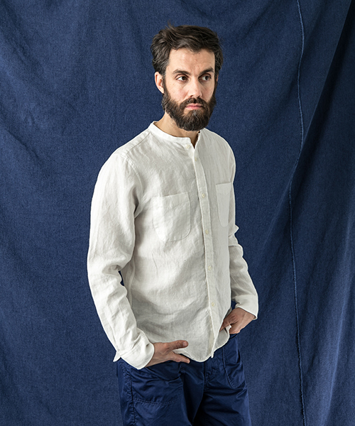 WORK NOT WORK URBAN RESEARCH(ワークノットワークアーバンリサーチ)の「WORK NOT WORK フレンチリネンナローバンドカラーシャツ(シャツ/ブラウス・メンズ・ブルー/ブラック/ホワイト・MEDIUM/LARGE/SMALL)」の20枚目の写真