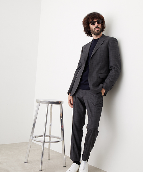 UNITED TOKYO（ユナイテッドトウキョウ）の「チェックウールスラックス