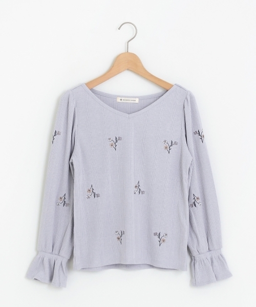 MAJESTIC LEGON（マジェスティックレゴン）の「【WEB限定価格】総刺繍ビジュー長袖プルオーバー（Tシャツ/カットソー・レディース・ブラック/アイボリー/ボルドー/ラベンダー・MEDIUM）」の3枚目の写真