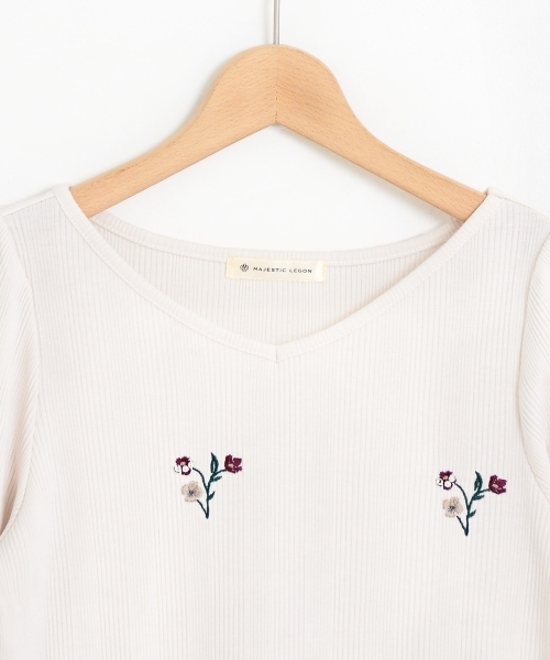 MAJESTIC LEGON（マジェスティックレゴン）の「【WEB限定価格】総刺繍ビジュー長袖プルオーバー（Tシャツ/カットソー・レディース・ブラック/アイボリー/ボルドー/ラベンダー・MEDIUM）」の13枚目の写真