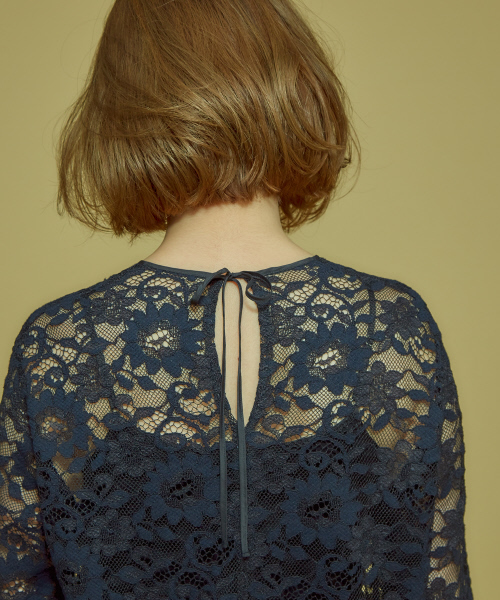 Abahouse Devinette(ドゥヴィネット)の「レースロンTブラウス(シャツ/ブラウス・レディース・ホワイト/ネイビー・フリー)」の6枚目の写真