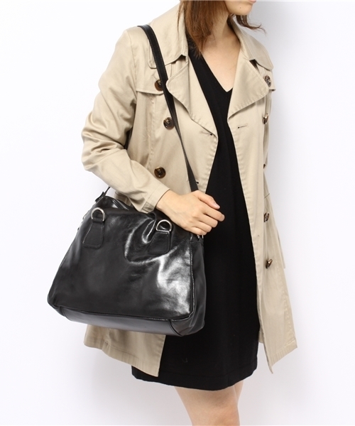 SOFFITTO(ソフィット)の「Soffitto / レザーバッグ(ショルダーバッグ・レディース・ブラック/グレー・FREE)」の3枚目の写真