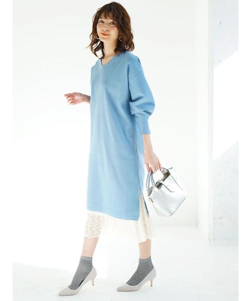 YECCA VECCA(イェッカヴェッカ)の「袖ボリュームニットワンピ-ス(ワンピース・レディース・ネイビー/サックスブルー/グレイッシュベージュ・FREE)」の8枚目の写真