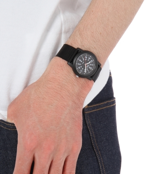 BEAUTY&YOUTH UNITED ARROWS(ビューティーアンドユースユナイテッドアローズ)の「<TIMEX> CAMPER/時計(アナログ腕時計・メンズ・ブラック/オリーブ・ONESIZE)」の4枚目の写真