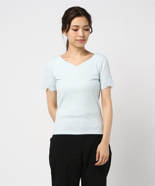 TRUDEA(トルディア)の「テレコ編み袖刺繍プルオーバー(Tシャツ/カットソー・レディース・ベージュ/ラベンダー/ホワイト/ピンク/ミント/ブラック・SMALL/LARGE/MEDIUM)」の5枚目の写真