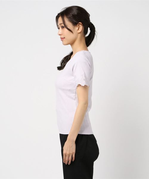 TRUDEA(トルディア)の「テレコ編み袖刺繍プルオーバー(Tシャツ/カットソー・レディース・ベージュ/ラベンダー/ホワイト/ピンク/ミント/ブラック・SMALL/LARGE/MEDIUM)」の8枚目の写真