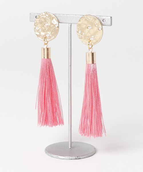 tone（トーン）の「【Caramel late】ゴールド×タッセルピアス（ピアス（両耳用）・レディース・パープル/ピンク/グリーン/イエロー/オレンジ/グリーン系その他/グレー/ブラック/ネイビー/ブルー・FREE）」の9枚目の写真